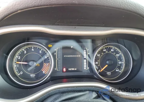 2015 Jeep Cherokee Latitude из США, поврежденный, VIN 1C4PJMCS6FW605176